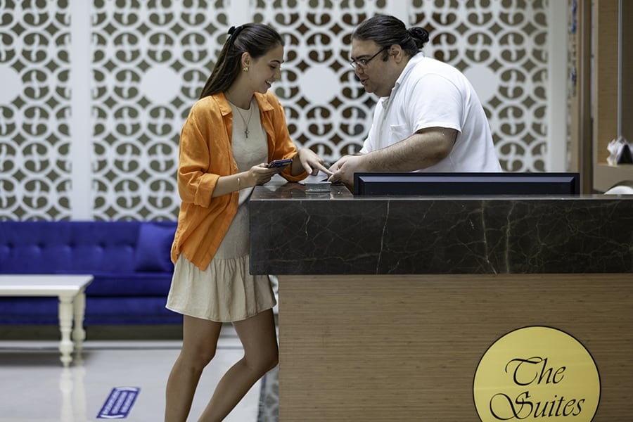 Многоязычный сервис в The Suites Antalya: почувствуйте себя как дома